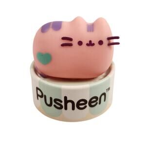 Gund Pusheen Surprise Minis Series 1 - Pink Cat with Teal Heart Vinyl Figure